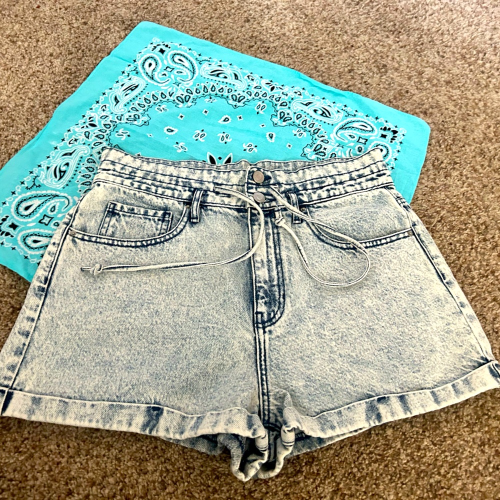 PAC SUN !  Shorts